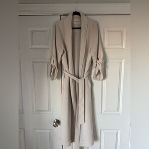 Babaton Kahlo Robe - Studio Drape